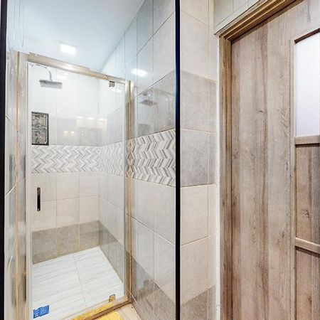 Apartament Las Vegas De Lux-Deptak Dworcowa Бытом Экстерьер фото